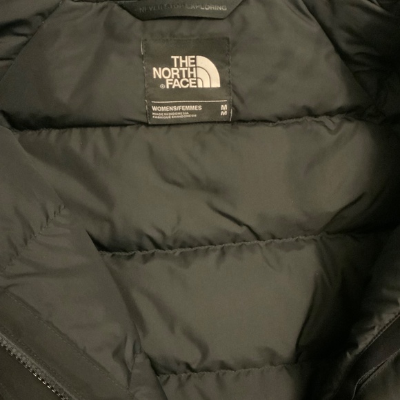 The North Face- Black Parka- Size M - Picture 5 of 10